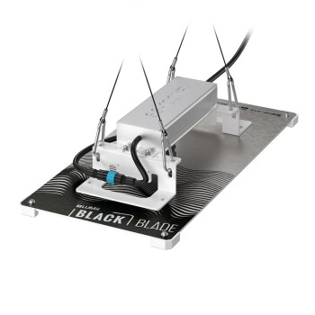 LUMii Black Blade Lampada LED 100W per la crescita